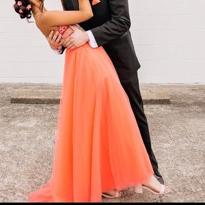 SHERRI HILL UNIQUE PROM DRESS :)